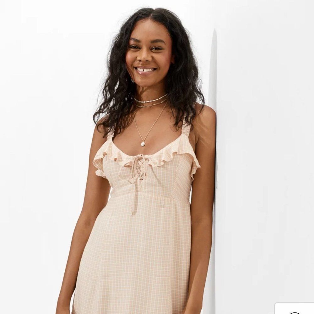 AE RUFFLE MINI DRESS IN CREAM